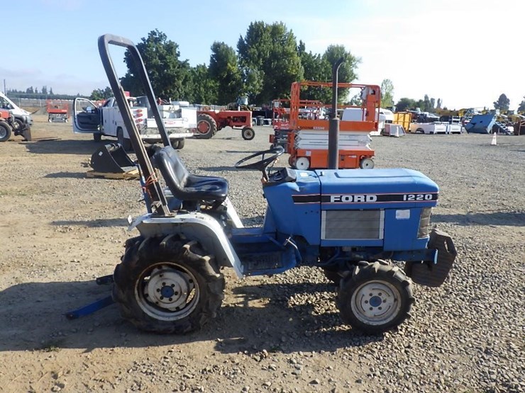 ford-1220-image-3