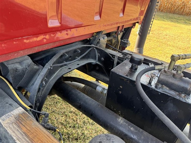 1995-ford-l8000-image-31