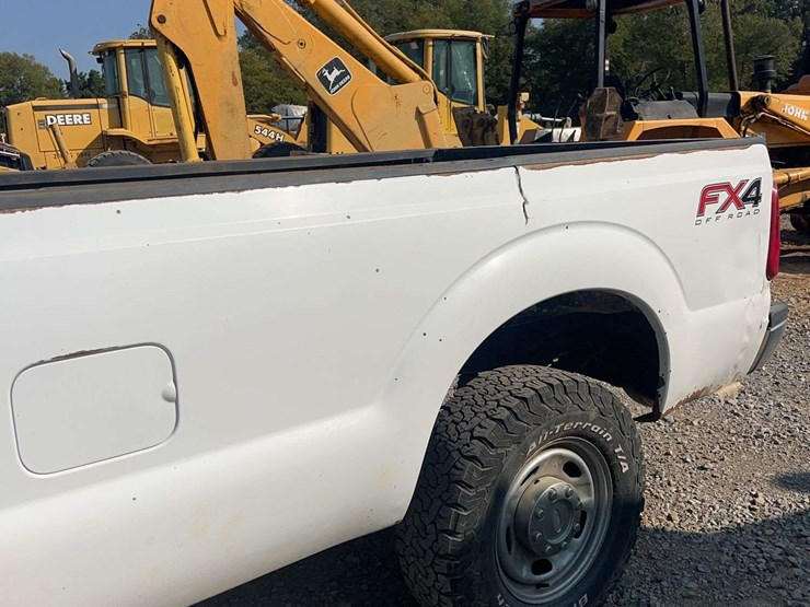 2012-ford-f250-xl-image-13