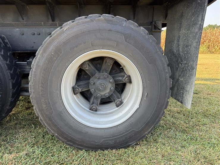 1995-ford-l8000-image-62