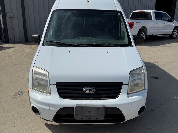 2012-utility-van-image-48