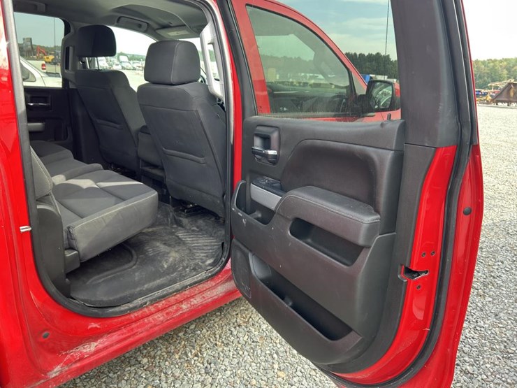 2017-chevrolet-silverado-1500-image-40
