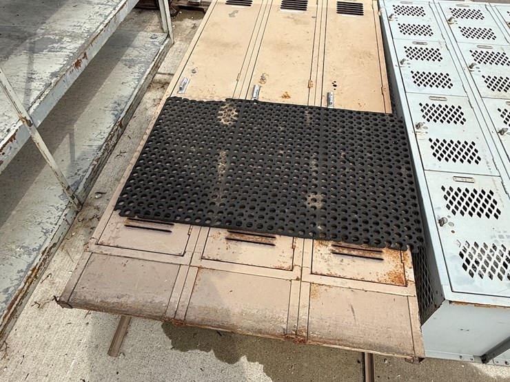 #43-•-(6)-sets-of-steel-lockers;-shelving;-concrete-expansion-joint-fillers-image-5