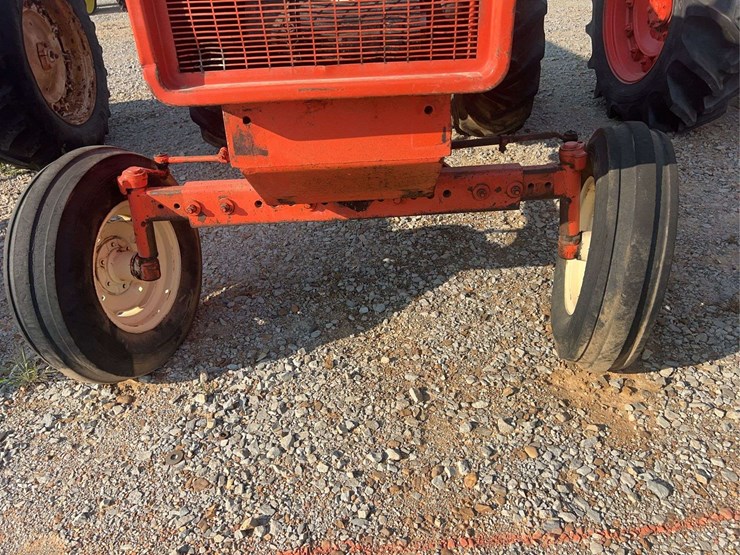 allis-chalmers-185-tractor-image-8