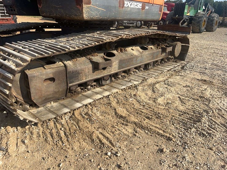 doosan-dx23slcr-5-excavator-image-13