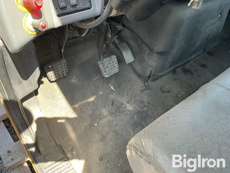 international-durastar-4300-image-13