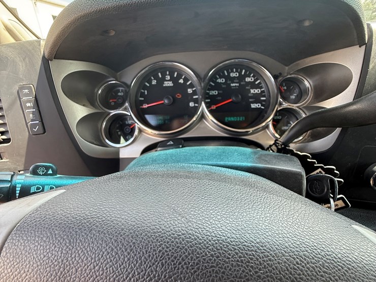 2009-chevrolet-k1500-image-23