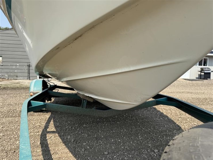 1995-rinker-captiva-190-image-8