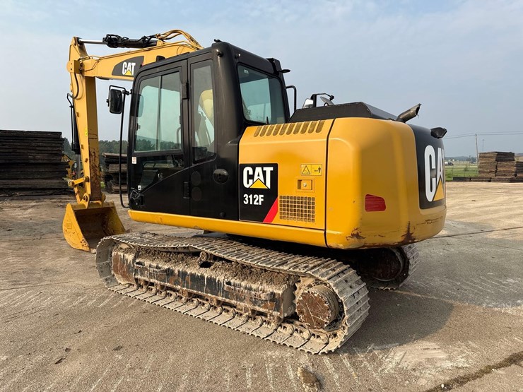 2016-caterpillar-312fgc-image-3