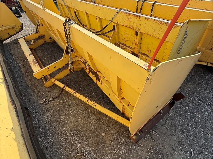 #67-•-14-ft.-heavy-duty-push-box-blade-for-wheel-loaders-image-8