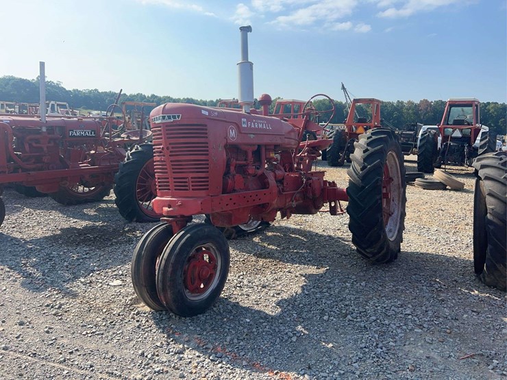 farmall-m-tricycle-tractor-image-1