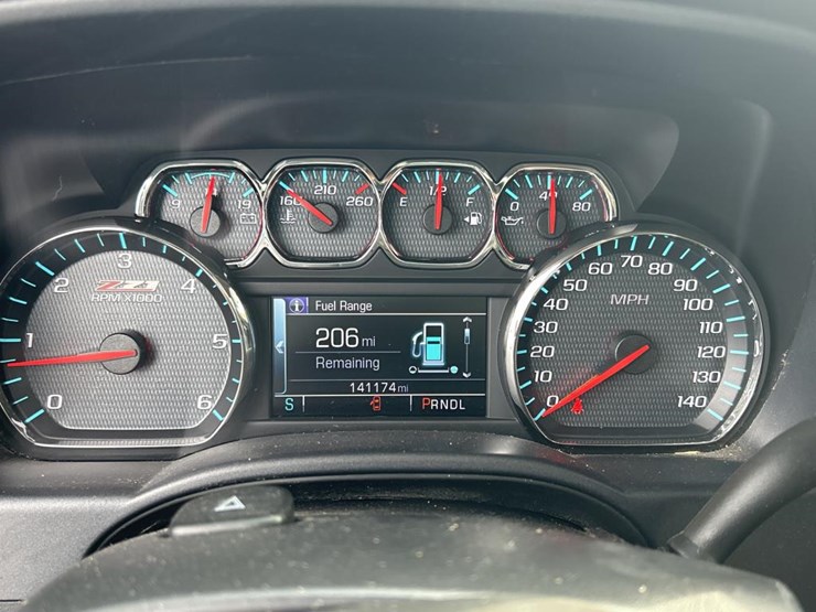 2017-chevrolet-silverado-1500-image-56