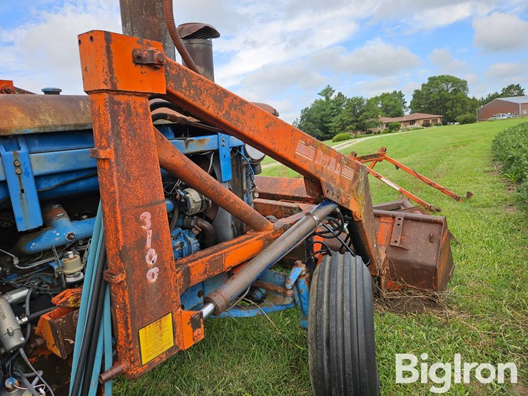 1979-ford-tractor-image-19