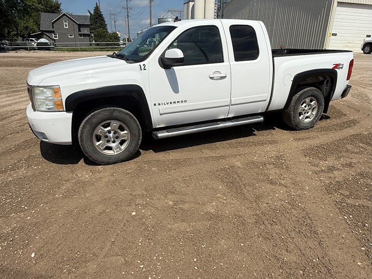 2008-chevrolet-k1500-image-41