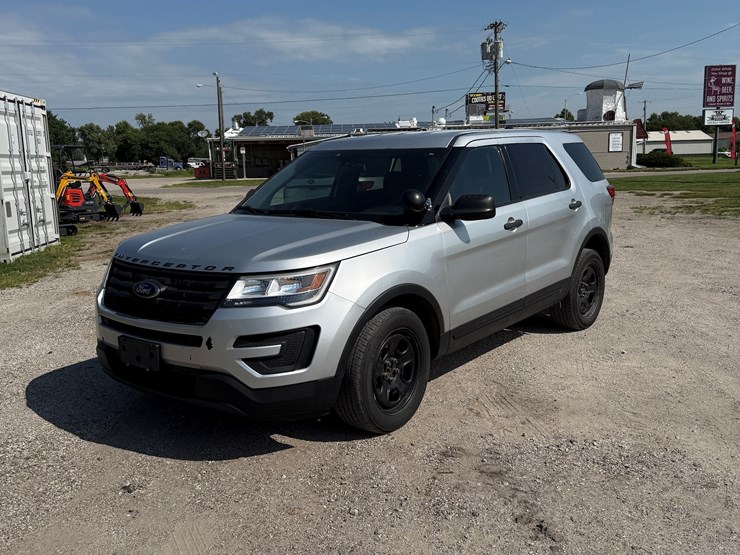 2017-ford-explorer-police-interceptor-image-22