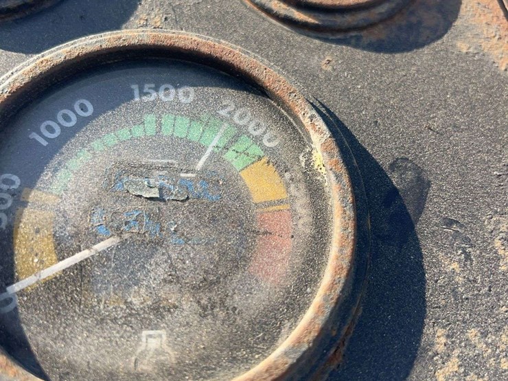 case-970-tractor-image-34
