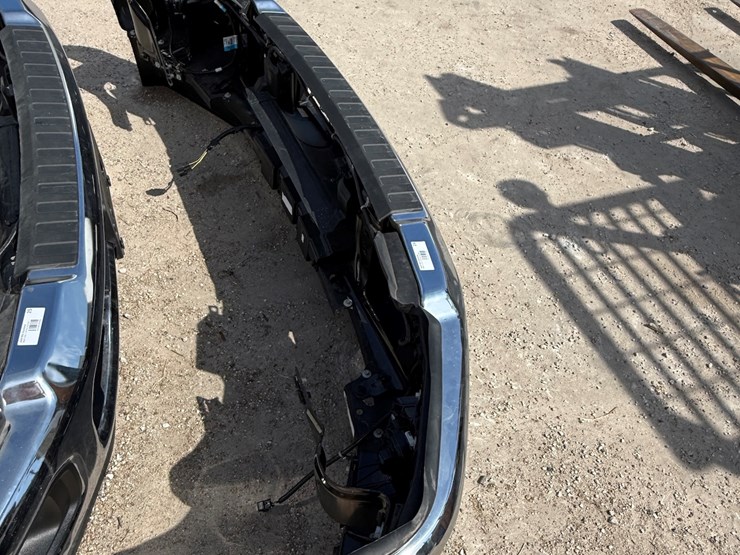 #24-•-2024-ford-front-bumper-image-3