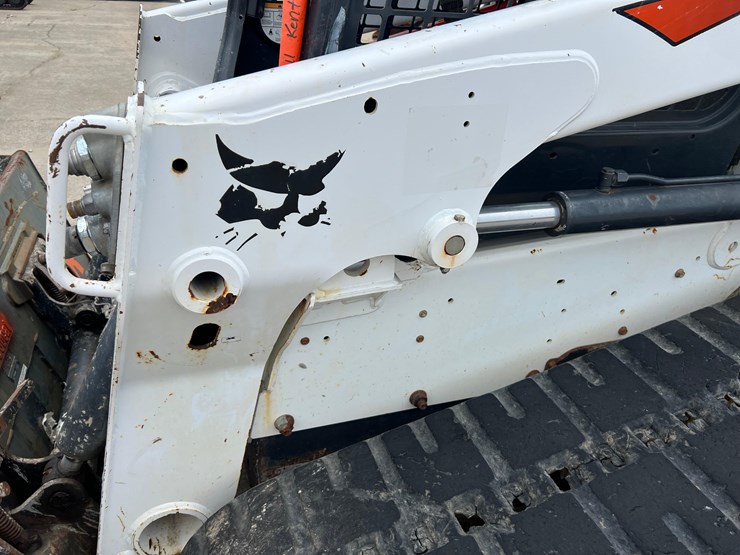 2019-bobcat-t630-image-6
