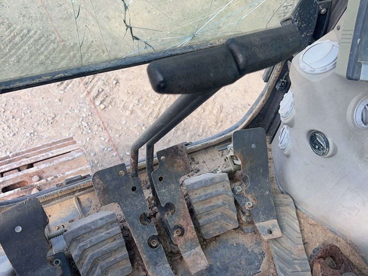 volvo-ex160d-excavator-image-33