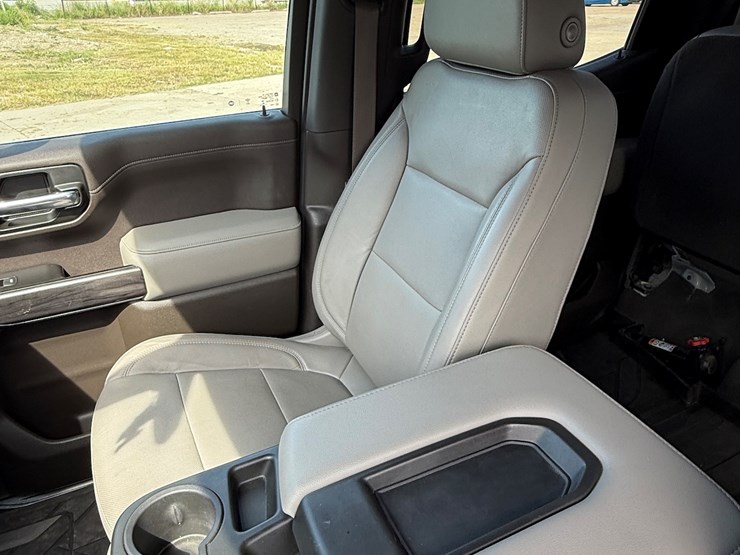 2019-chevrolet-k1500-image-18