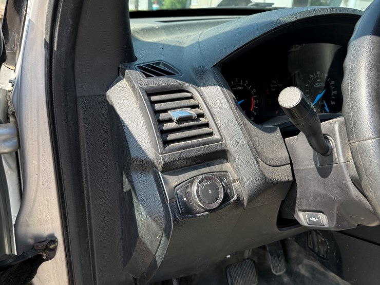 2017-ford-explorer-police-interceptor-image-36