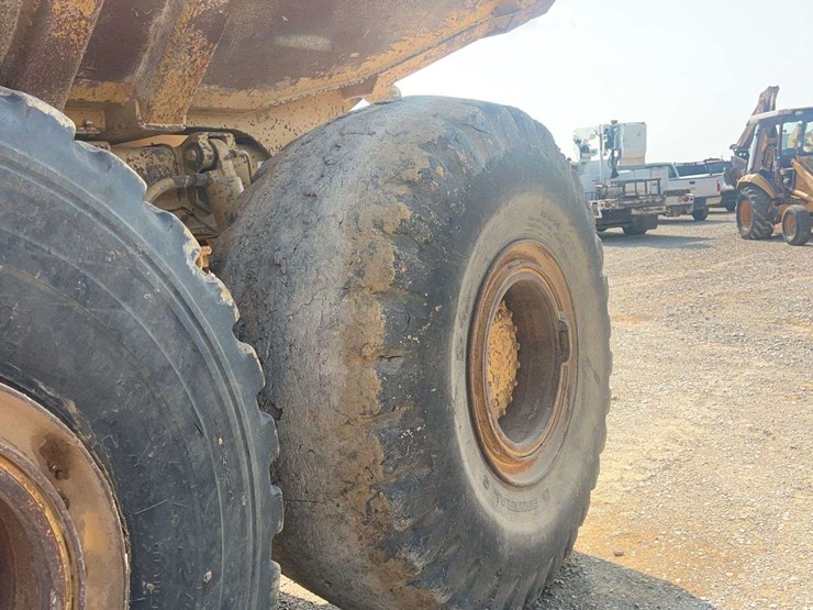 cat-d400e-t/a-dump-truck-image-19