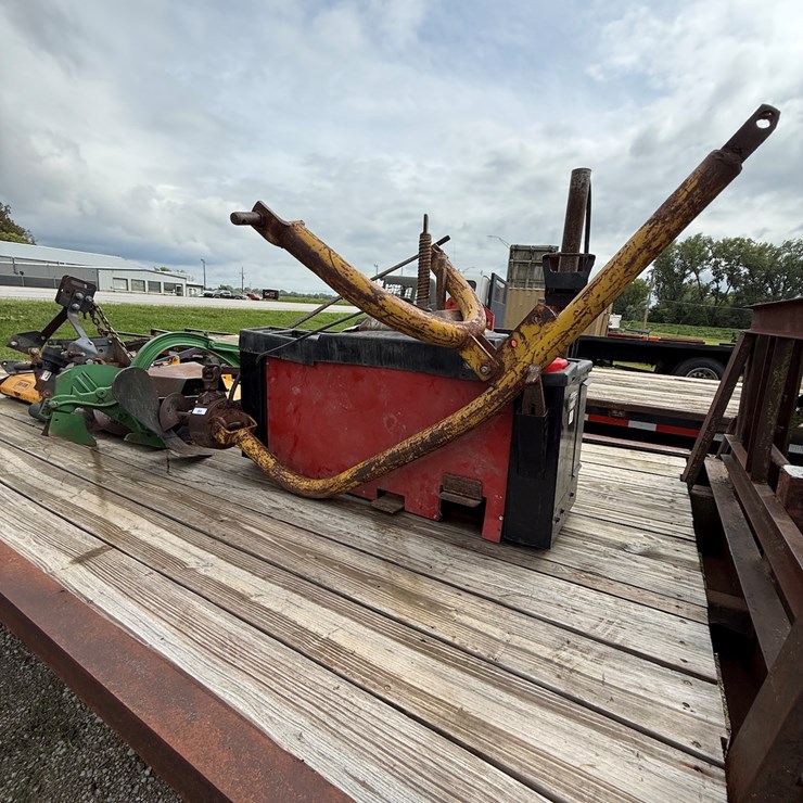 #38 • 3-Point PTO Drive Post Hole Digger