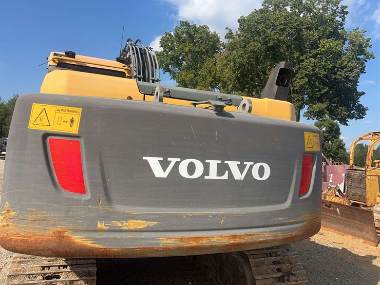volvo-ex160d-excavator-image-18