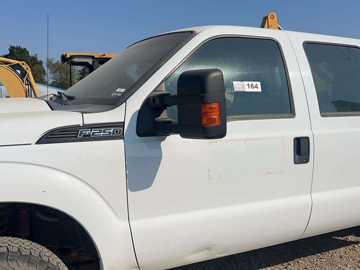2012-ford-f250-xl-image-11