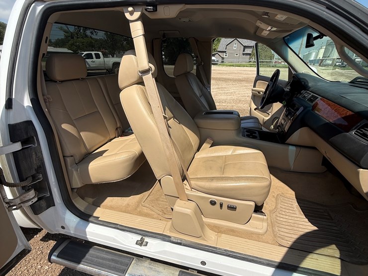 2008-chevrolet-k1500-image-27