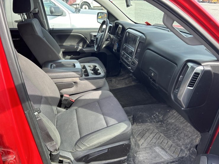 2017-chevrolet-silverado-1500-image-43