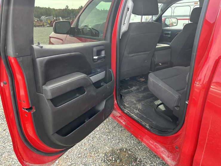 2017-chevrolet-silverado-1500-image-38