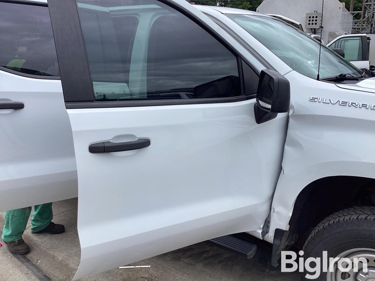 2022-chevrolet-silverado-1500-image-15