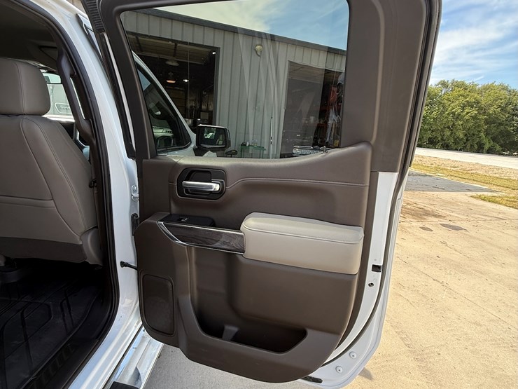2019-chevrolet-k1500-image-34
