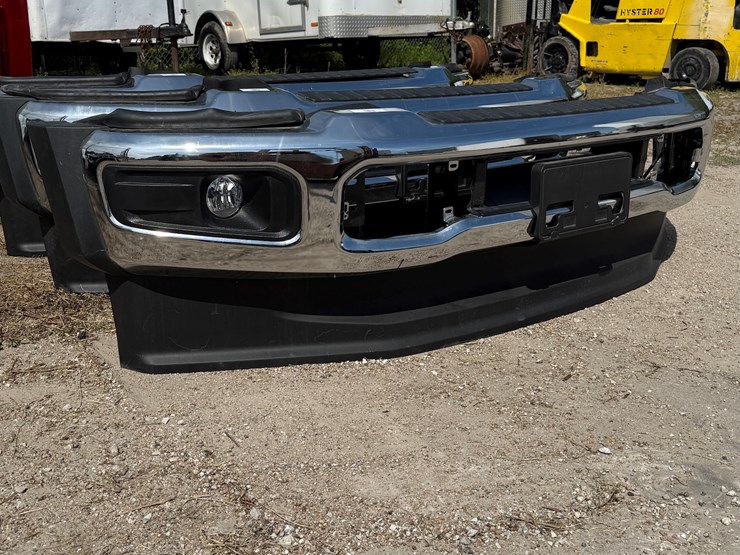 #25-•-2024-ford-front-bumper-image-2