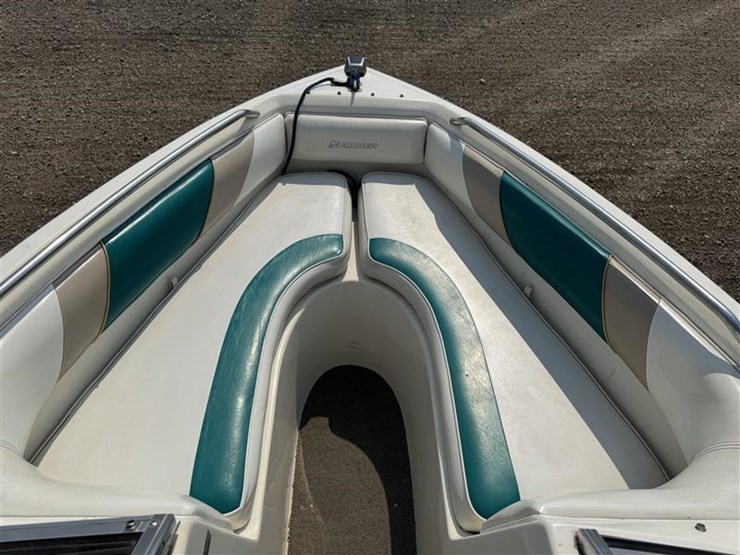 1995-rinker-captiva-190-image-11