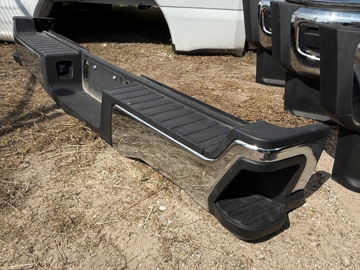 #22-•-2024-ford-pickup-box-&-rear-bumper-image-9