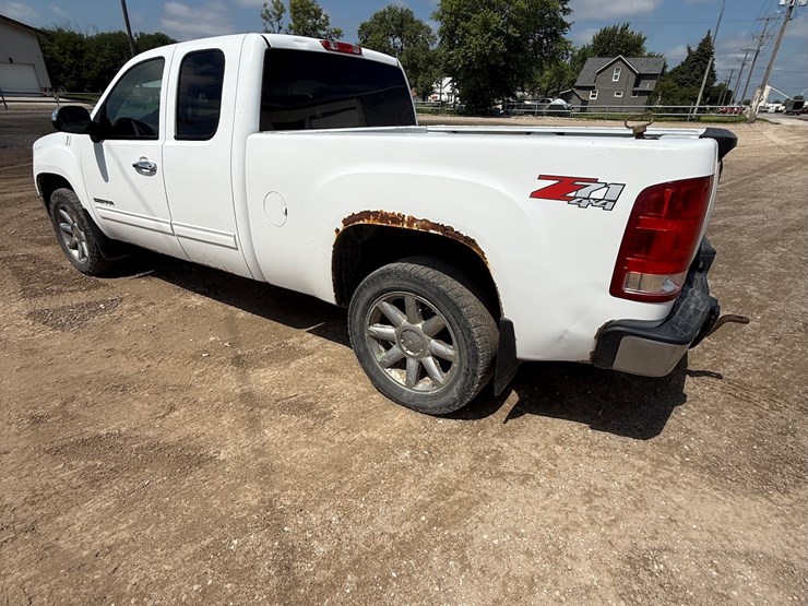 #13-•-2012-gmc-k1500-sierra-sle-extended-cab-4x4-pickup-image-23