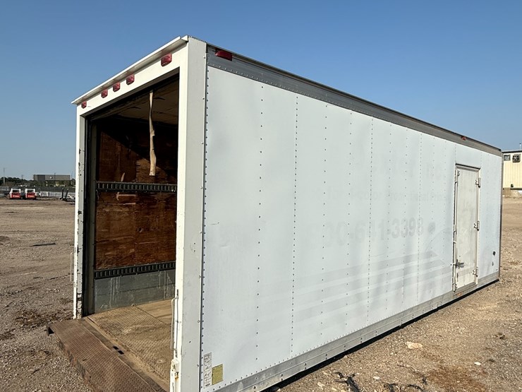 2000-morgan-24-ft-image-7