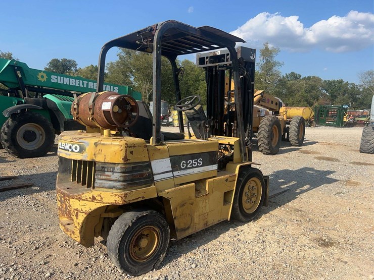 daewoo-g2ss-warehouse-forklift-image-4
