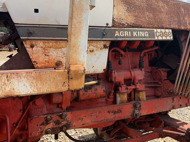 case-1370-cab-tractor-image-20