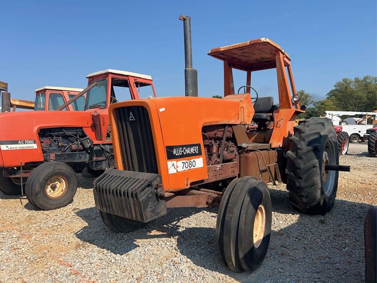 allis-chalmers-7080-tractor-image-1