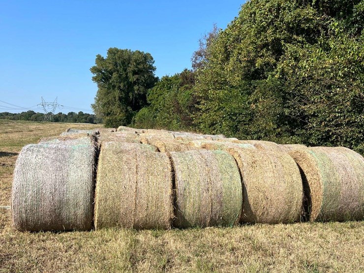 (50)-4'-x-5'-edge-wrapped-round-bales-of-hay-*offsite-image-2