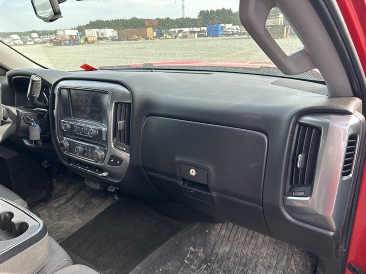 2017-chevrolet-silverado-1500-image-44