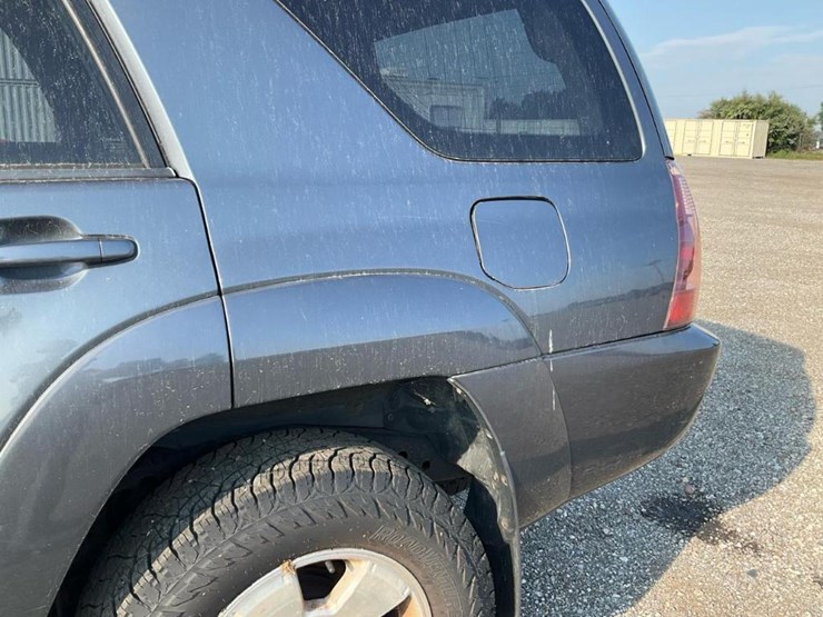 2004-toyota-4-runner-image-19