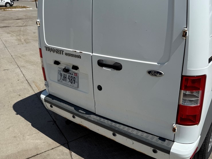2012-utility-van-image-27