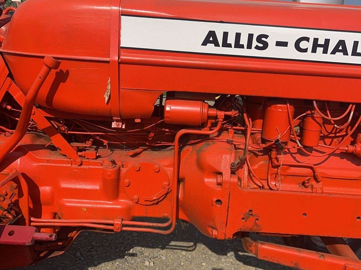 allis-chalmers-d17-tractor-image-19