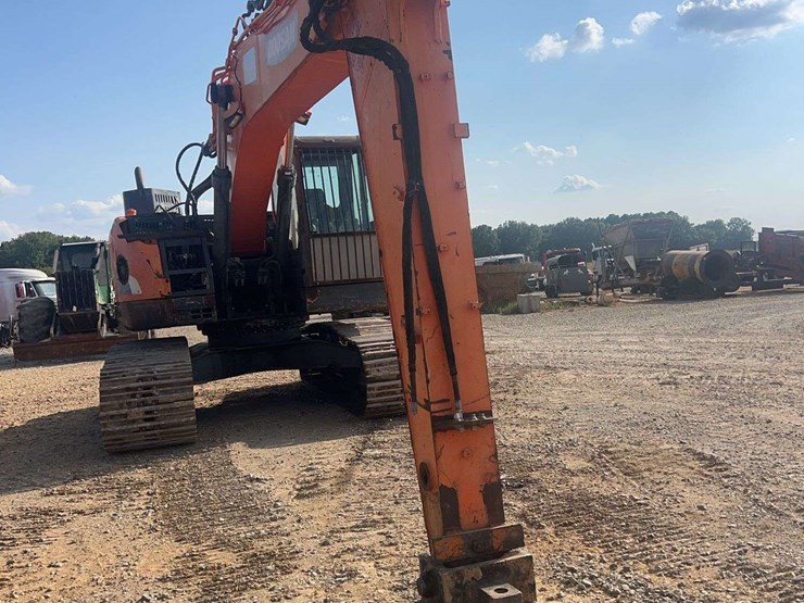 doosan-dx23slcr-5-excavator-image-6