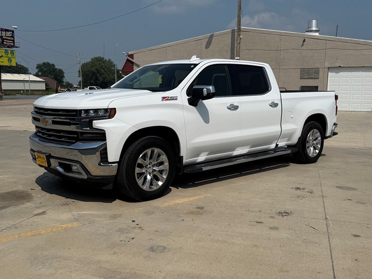 2019-chevrolet-silverado-image-53