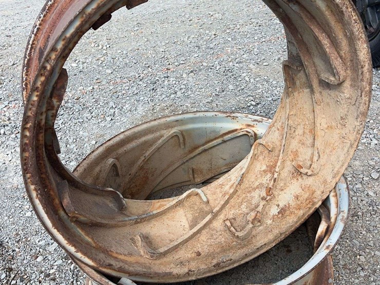 (2)-17"w-x-38''t-allis-chalmers-rims-image-3